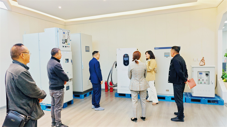 西安萬通汽車學(xué)校受邀走進西安宇翔，共探校企合作新深度