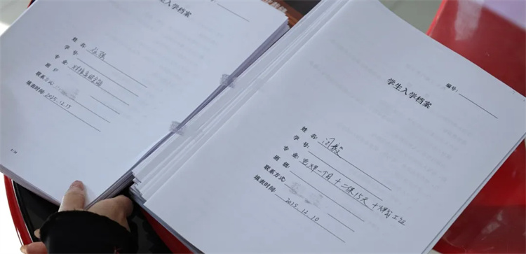 從“學(xué)歷賽道”到“技能戰(zhàn)場”：大學(xué)生為何轉(zhuǎn)身擁抱焊接藍海？