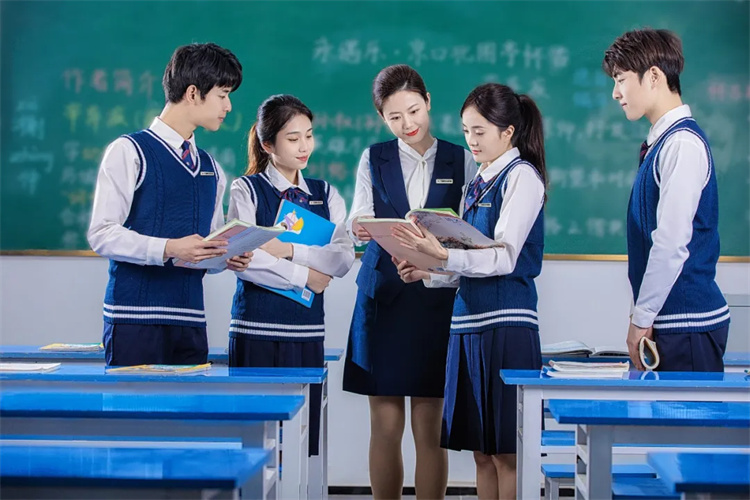 西安萬通汽車學(xué)校怎么樣？揭秘其教學(xué)實(shí)力與品牌口碑
