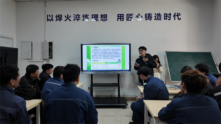 名企進(jìn)萬通，焊接好前程！中聯(lián)重科專場招聘會在我校圓滿舉行