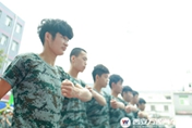 軍訓(xùn)進(jìn)行時  堅(jiān)持“三教三訓(xùn)”培育綜合人才