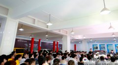 企業(yè)技術(shù)進入校園   豐富學子第二課堂