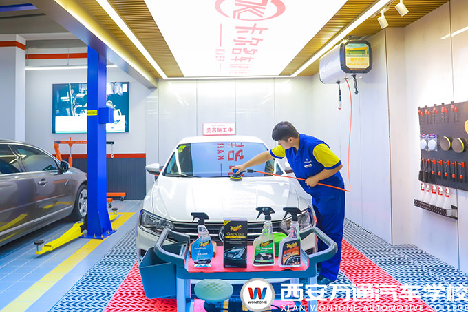 什么行業(yè)容易創(chuàng)業(yè)成功 投入小、回報高、風(fēng)險低