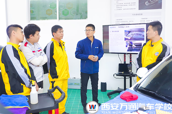 【華商網(wǎng)】汽車美容怎么開店創(chuàng)業(yè)？為何選擇西安萬通汽車學(xué)校