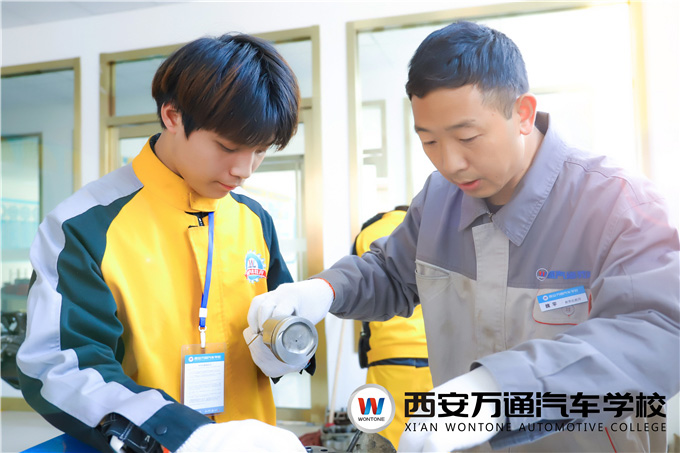 停車后，風(fēng)扇持續(xù)運(yùn)轉(zhuǎn)是正常的嗎？