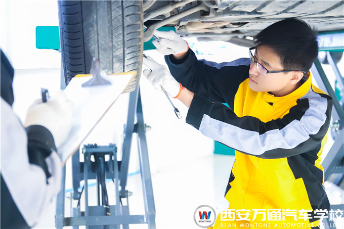 汽車時(shí)代，最適合初高中生學(xué)習(xí)的專業(yè)