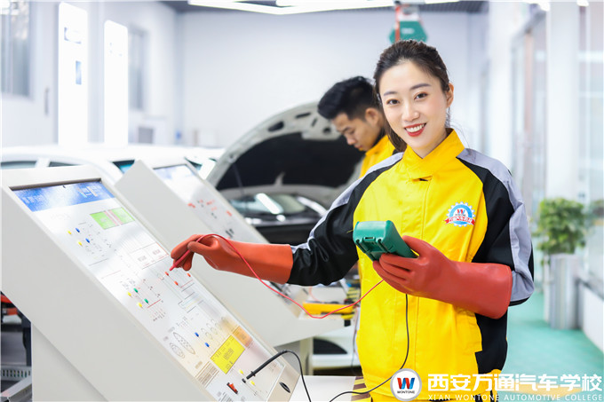 國家大力發(fā)展職業(yè)教育，人人皆可成才！