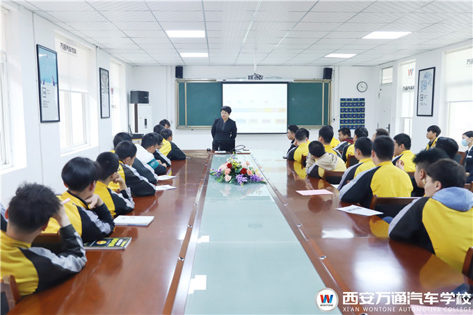 西安萬通人才預(yù)選會火熱開啟，短期專業(yè)就業(yè)潮！