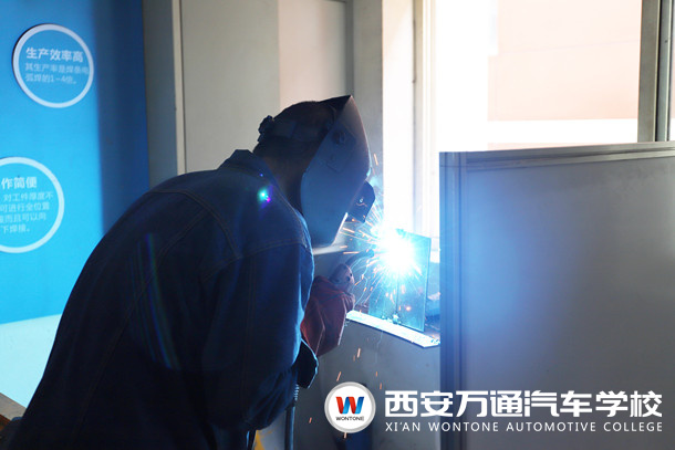 極度緊缺人才：焊工高居榜首，現(xiàn)在學還來得及！