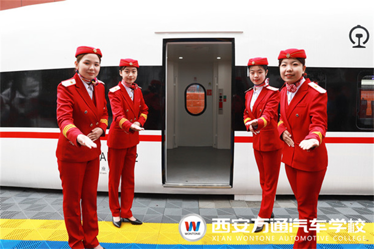 女生學(xué)什么專業(yè)好？來萬通學(xué)城軌專業(yè)!