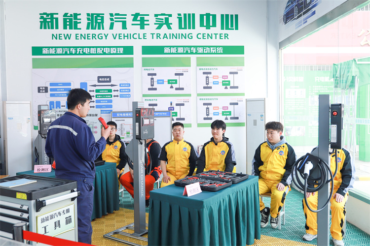 燃油車降價潮來襲，新能源迎來新發(fā)展？！