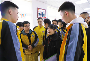 �̌W(xu��)�ύ��o��㕽ӡ����΁�����܇���F(tu��n)����У�_չ������Ƹ