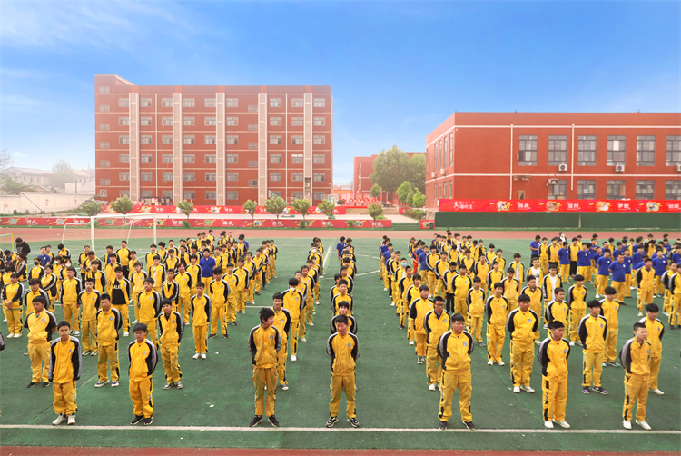 西安萬(wàn)通2023教學(xué)質(zhì)量季無(wú)奮斗不青春系列活動(dòng)開(kāi)幕！