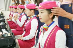 你也能成為專業(yè)強(qiáng)、氣質(zhì)佳的城軌人才，踏上通往美好未來(lái)的高速列車