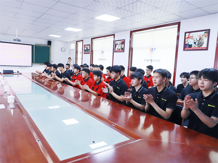 校企合作 ——西安萬(wàn)通 崗前強(qiáng)化定向班正式開(kāi)班！