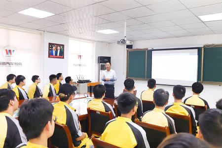 什么是大專，中專和中職一樣嗎？初中畢業(yè)可以上大專嗎？
